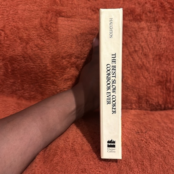 VINTAGE | The Best Slow Cooker Cookbook Ever ( copyright 1995 ) - Picture 3 of 8